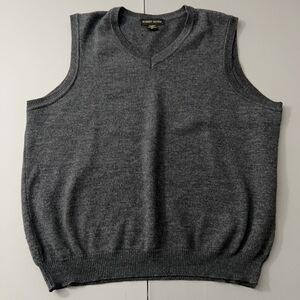 Robert Banks 100% Merino Wool Vest Size XL V Neck Mid-Weight Sweater knit
